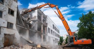 Промышленный демонтаж зданий Учалы, цена от 2934 руб.