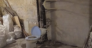 Демонтаж сантехкабины в панельном доме - цена от 1030 рублей | Сварной-Члы